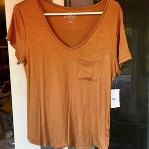 Bundle (5) Womens tees